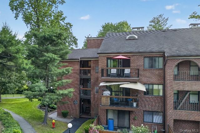 20 Bronxville Glen Drive 6, Bronxville, NY 10708