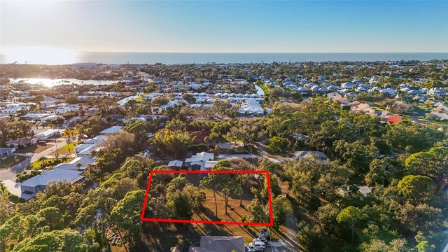 405 ESTIL DRIVE N, Nokomis, FL 34275