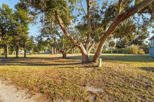 405 ESTIL DRIVE N, Nokomis, FL 34275