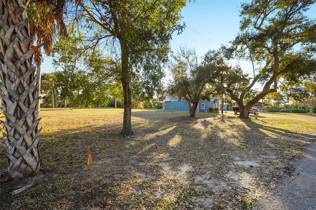 405 ESTIL DRIVE N, Nokomis, FL 34275