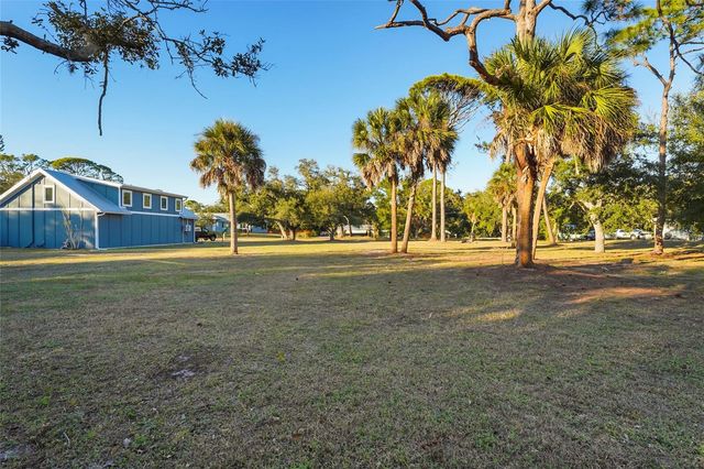 405 ESTIL DRIVE N, Nokomis, FL 34275