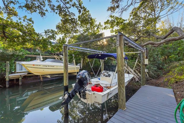 405 ESTIL DRIVE N, Nokomis, FL 34275