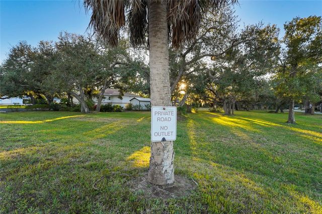 405 ESTIL DRIVE N, Nokomis, FL 34275