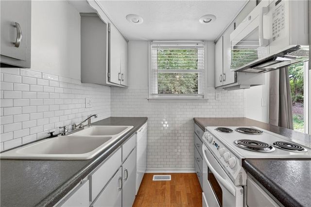 2836 Eaton Street, Kansas City, KS 66103