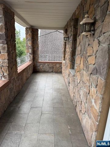77 Washington Place, East Rutherford, NJ 07073