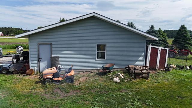 7770 N US Highway 31, Freesoil Twp, MI 49411
