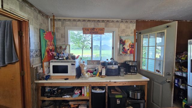 7770 N US Highway 31, Freesoil Twp, MI 49411