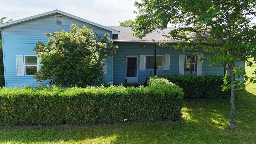 7770 N US Highway 31, Freesoil Twp, MI 49411