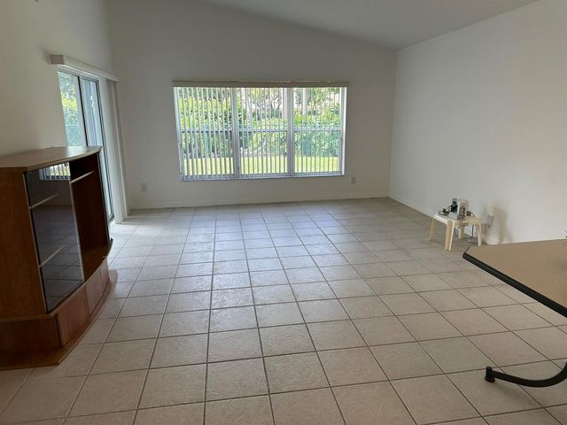 16323 SW 6th Street, Pembroke Pines, FL 33027