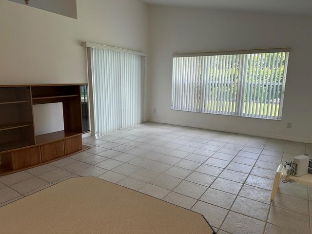 16323 SW 6th Street, Pembroke Pines, FL 33027