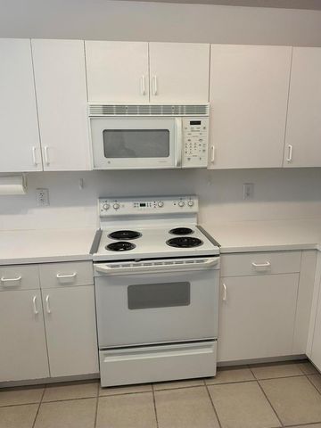 16323 SW 6th Street, Pembroke Pines, FL 33027