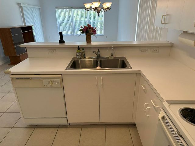 16323 SW 6th Street, Pembroke Pines, FL 33027