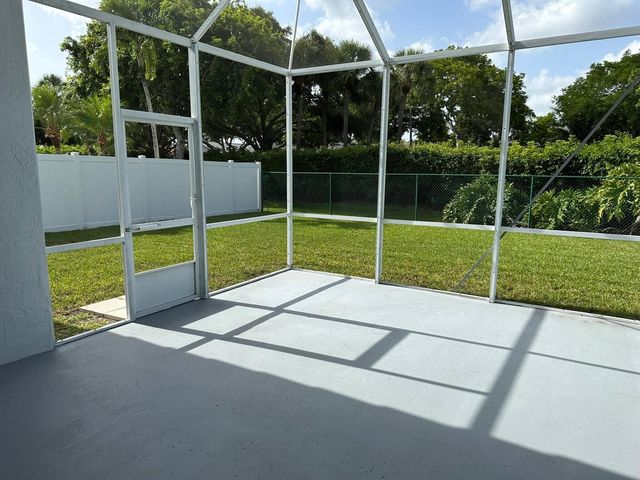 16323 SW 6th Street, Pembroke Pines, FL 33027