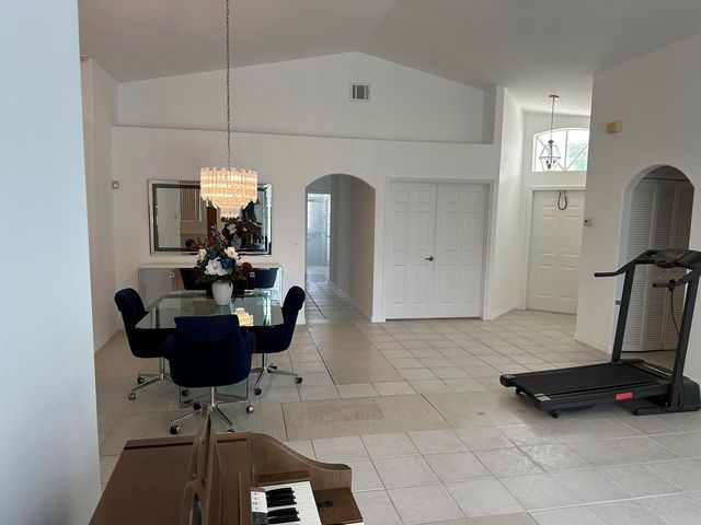 16323 SW 6th Street, Pembroke Pines, FL 33027
