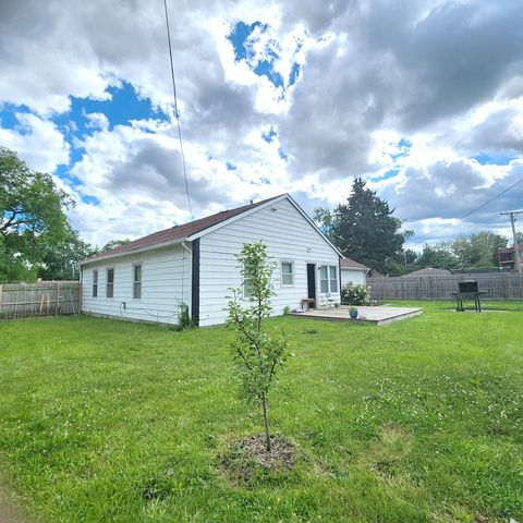 512 Cherry Circle, Glenview, IL 60025