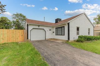512 Cherry Circle, Glenview, IL 60025