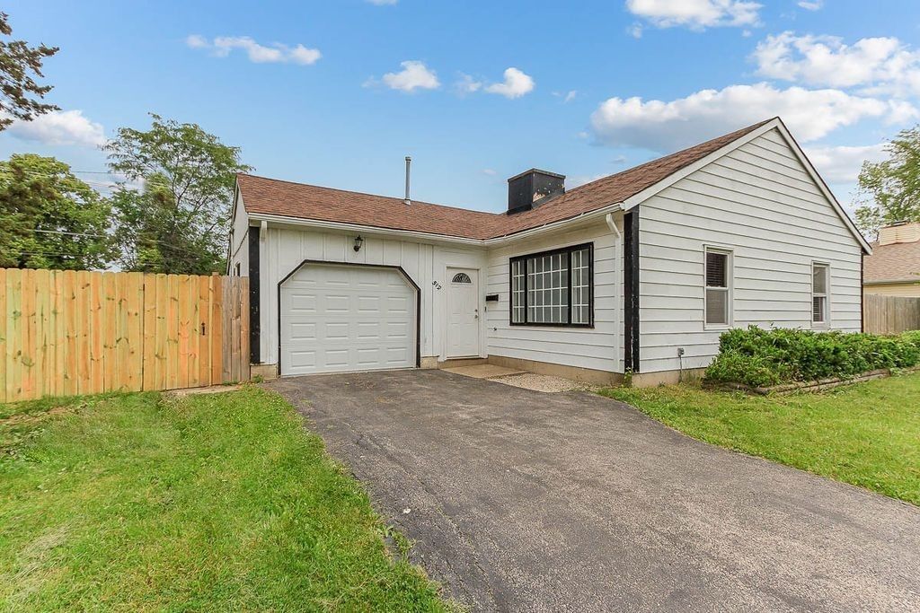 512 Cherry Circle, Glenview, IL 60025