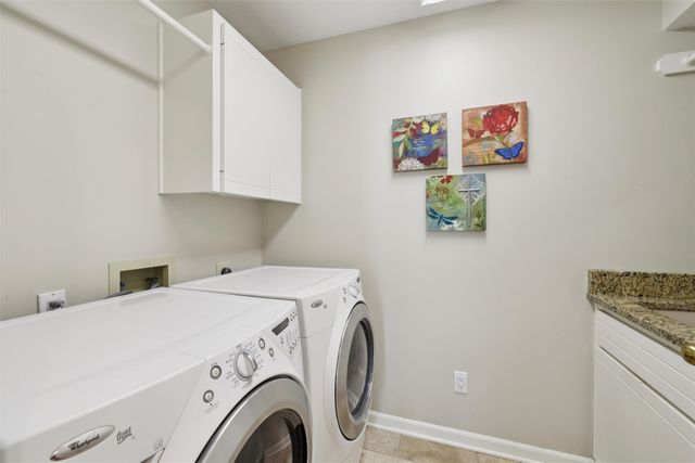 870 SE Walnut Ridge Drive, Waukee, IA 50263