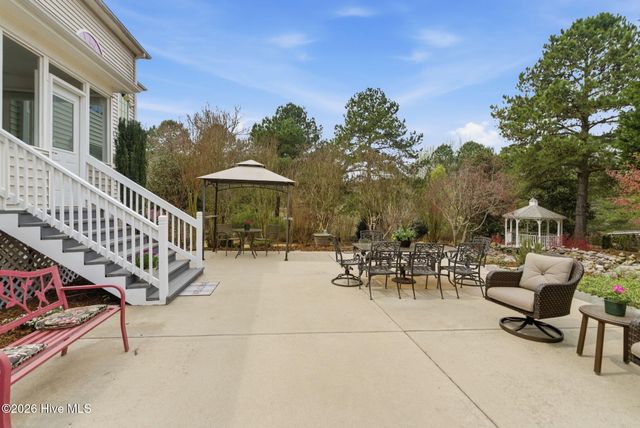 115 Rachels Point, West End, NC 27376
