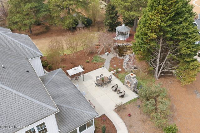 115 Rachels Point, West End, NC 27376