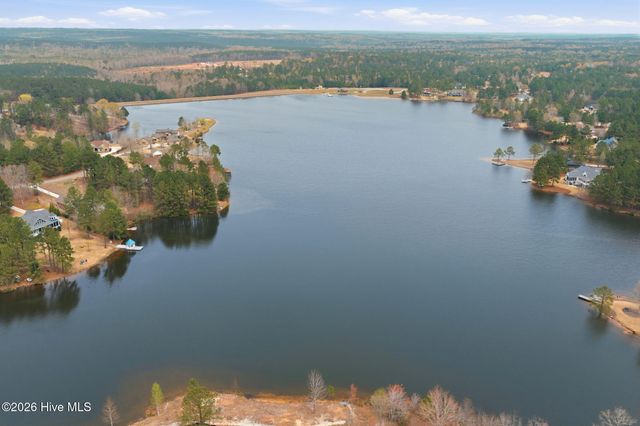 115 Rachels Point, West End, NC 27376