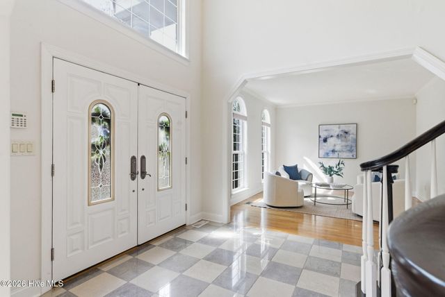 115 Rachels Point, West End, NC 27376