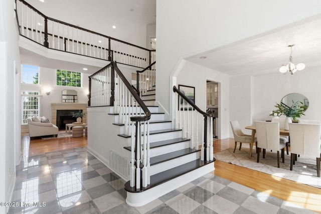 115 Rachels Point, West End, NC 27376