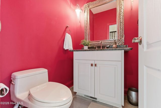 115 Rachels Point, West End, NC 27376