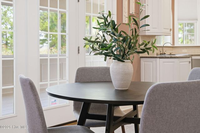 115 Rachels Point, West End, NC 27376