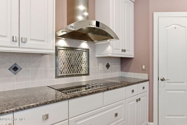 115 Rachels Point, West End, NC 27376