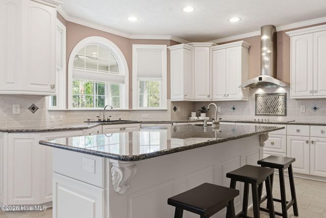 115 Rachels Point, West End, NC 27376