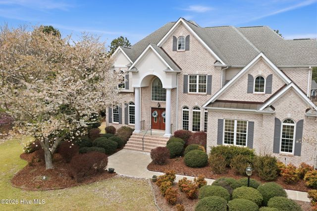 115 Rachels Point, West End, NC 27376