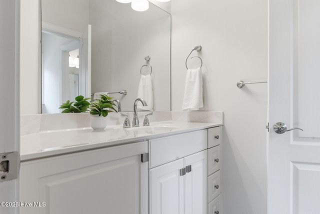 115 Rachels Point, West End, NC 27376