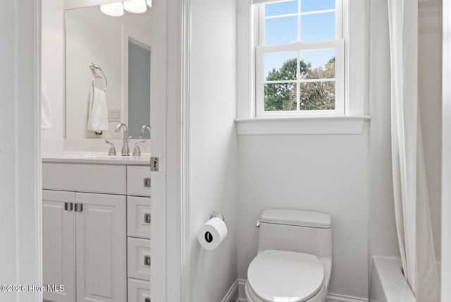 115 Rachels Point, West End, NC 27376