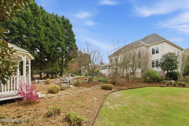115 Rachels Point, West End, NC 27376