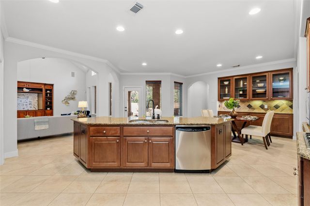 22 N Millsap Circle, The Woodlands, TX 77382