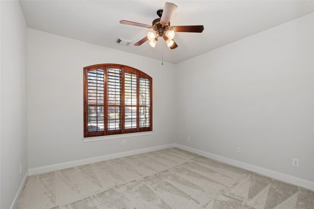 22 N Millsap Circle, The Woodlands, TX 77382