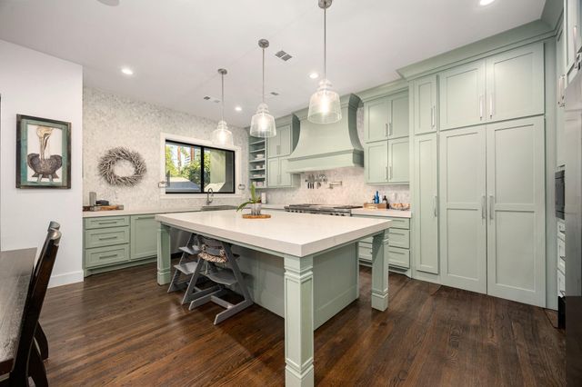 1906 Swift Boulevard, Houston, TX 77030