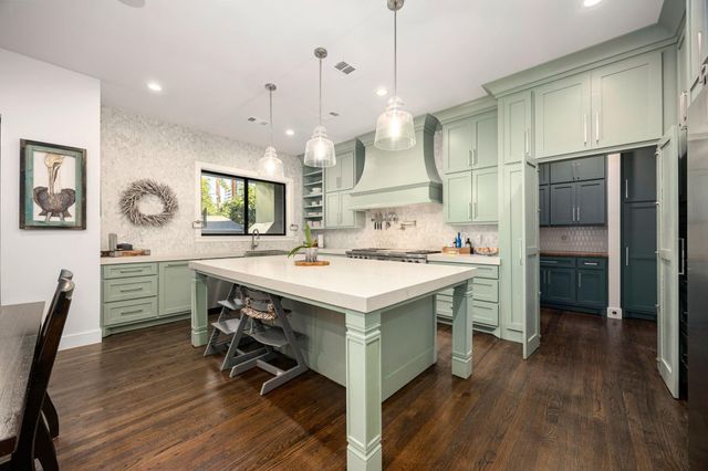 1906 Swift Boulevard, Houston, TX 77030