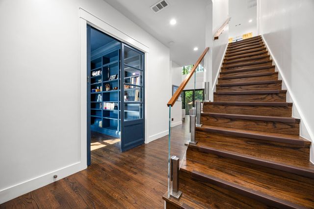 1906 Swift Boulevard, Houston, TX 77030