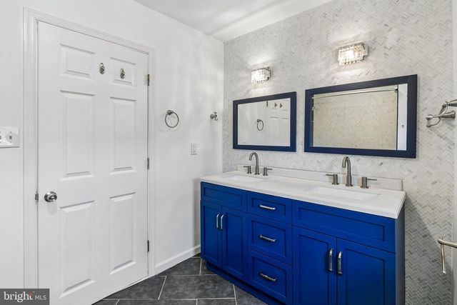 6829 CHEW AVE, Philadelphia, PA 19119