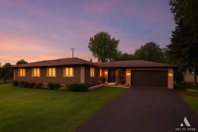 6N654 Harvey Road, Medinah, IL 60157