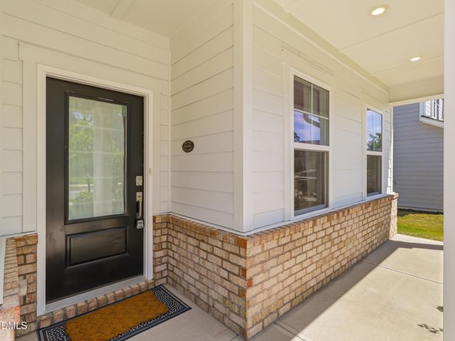 2709 Womble Ridge Dr, New Hill, NC 27562