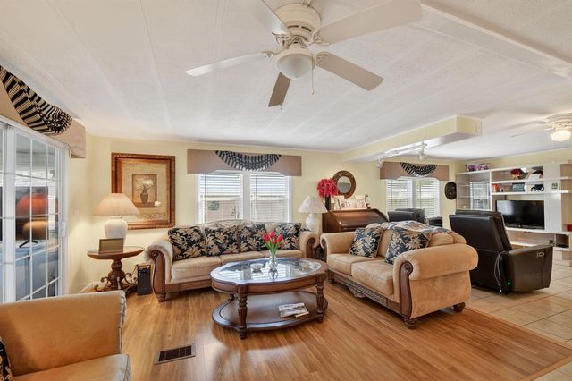 40008 Humaco Bay, Boynton Beach, FL 33436