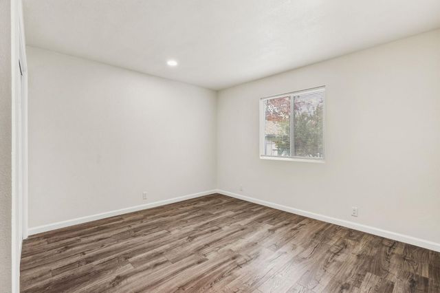 3813 25th Ave, Sacramento, CA 95820