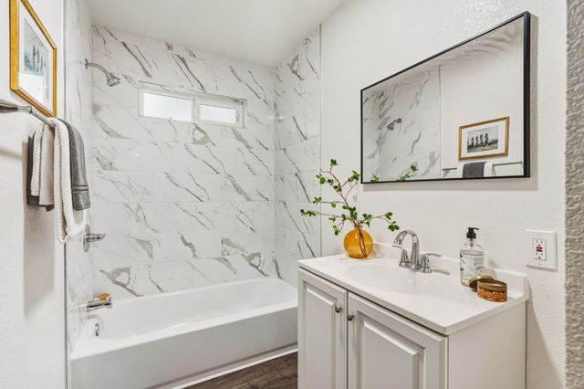 3813 25th Ave, Sacramento, CA 95820