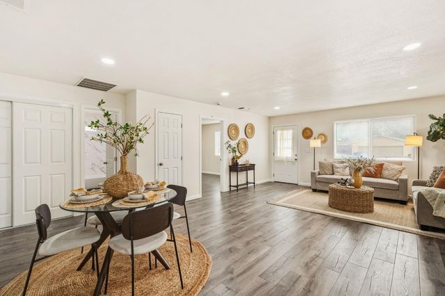 3813 25th Ave, Sacramento, CA 95820