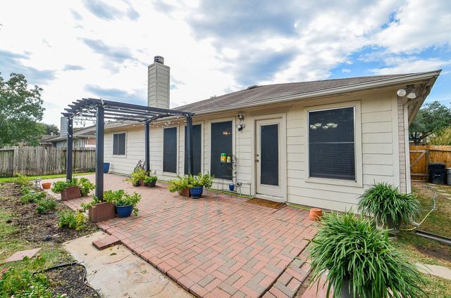 2418 Honey Locust Drive, Katy, TX 77449