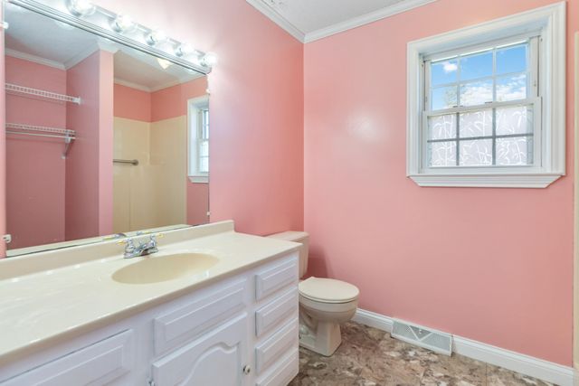 138 Bell Phipps Road, Monticello, KY 42633