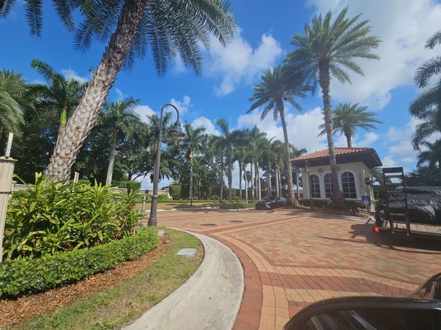7757 La Mirada Drive, Boca Raton, FL 33433